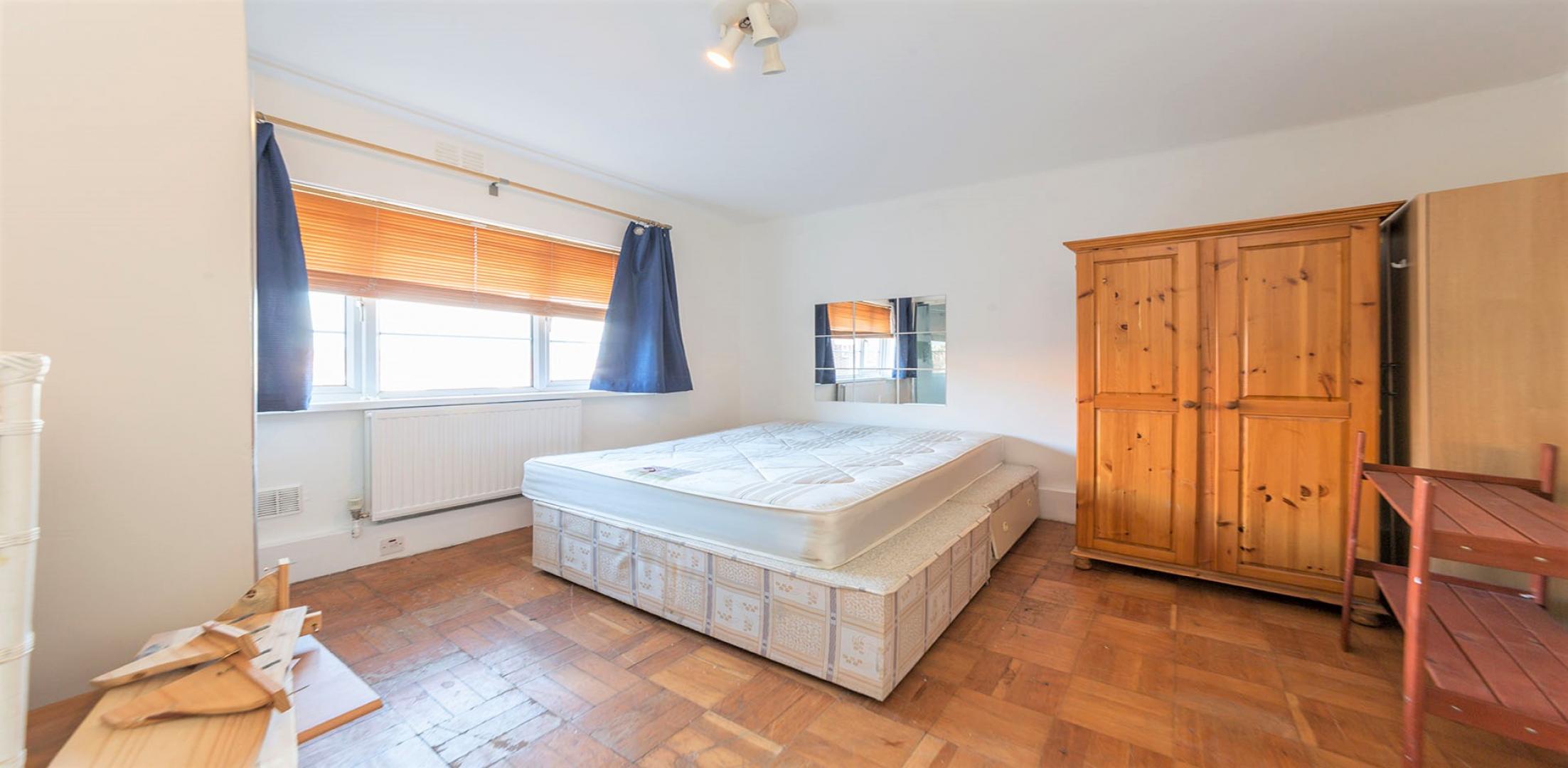 			RECENTLY REDECORATED , 2 Bedroom, 1 bath, 1 reception Flat			 Oman Avenue, WILLESDEN GREEN